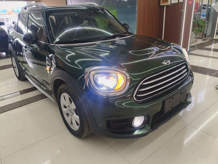 2017 1.5T COOPER ALL4 photo 3