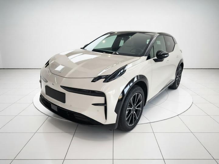 X 2023 RWD YOU 4-Seater
