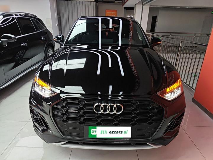 Q5L 2024 40 TFSI Luxury Dynamic photo 2