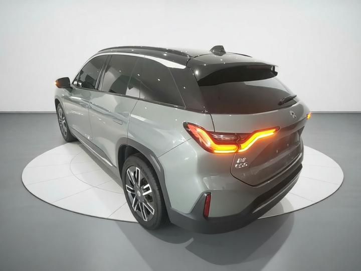 ES6 2020 600KM Sport photo 4