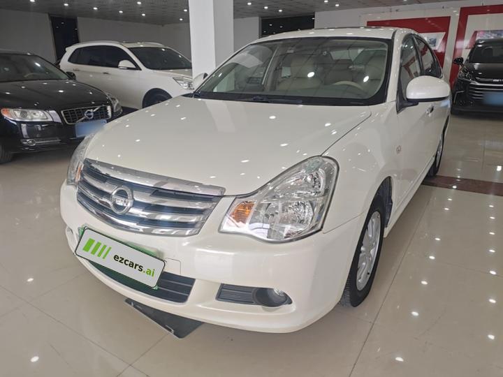 Sylphy 2019 Classic 1.6XE+ CVT Connected Leading