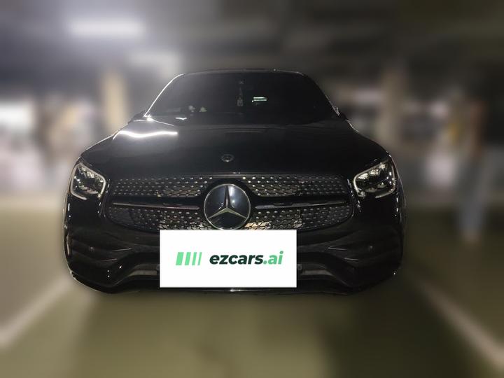 GLC Coupe 2021 GLC 260 4MATIC Coupe SUV photo 2