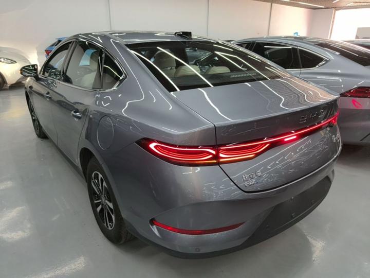 Qin PLUS 2025 DM-i ADAS 120KM photo 4