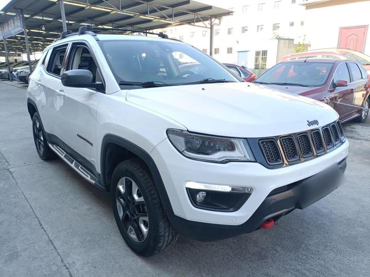 Compass 2017 200TS AT Performance AWD photo 3