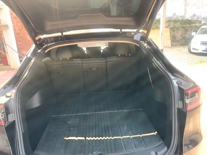 Model Y 2023 Long Range AWD photo 8