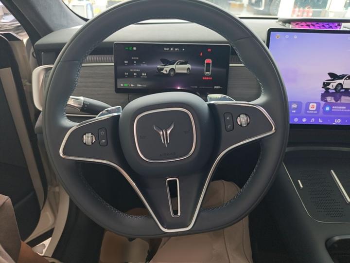 Voyah 2025 AWD Qiankun photo 6
