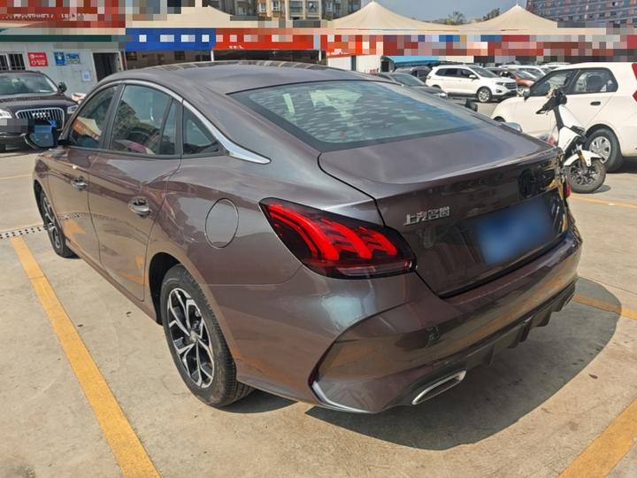 MG5 2021 Facelift 180DVVT CVT Luxury photo 4