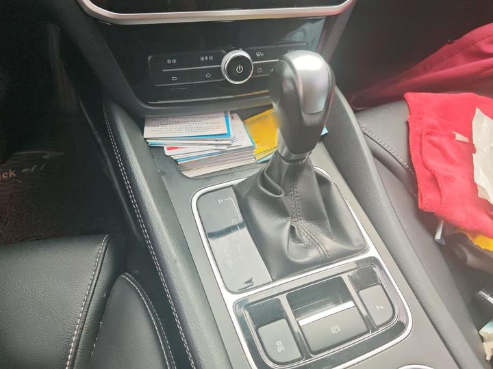 Song MAX 2018 1.5T AT Connected Elite 6-Seater photo 6