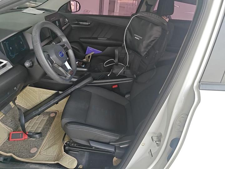 e2 2020 Upgraded Standard Range Standard photo 6