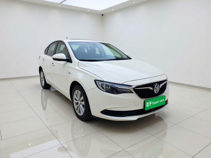Excelle 2021 Facelift Classic 1.5L AT Elite photo 3