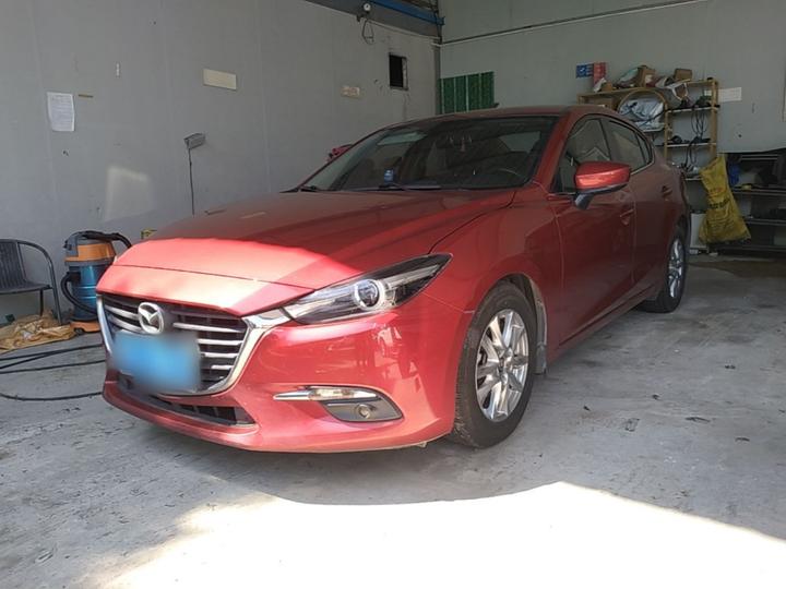 3 Axela 2019 Sedan 1.5L AT Luxury China VI