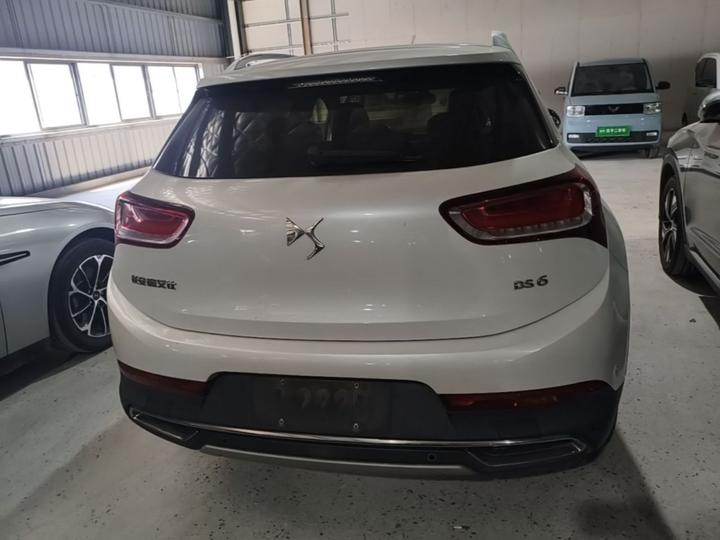 6 2014 1.6T Luxury THP160 photo 3
