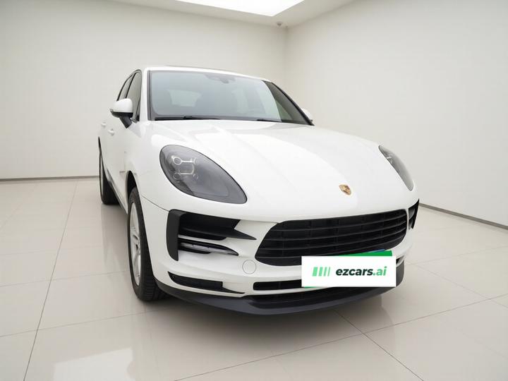 2018 Macan 2.0T photo 3