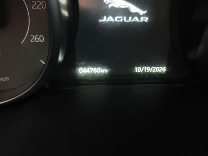 E-PACE 2018 P250 SE China V photo 8
