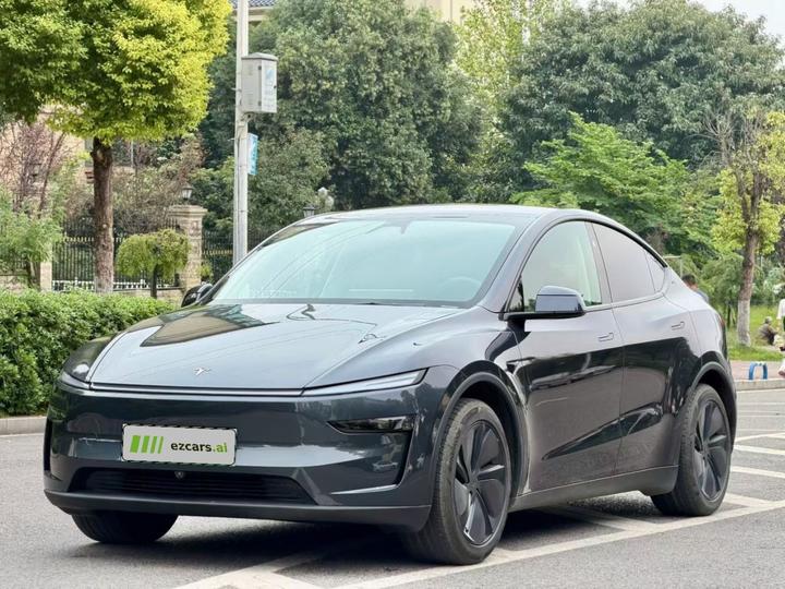 Model Y 2025 Long Range AWD
