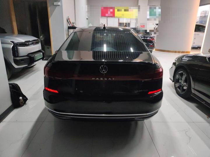 Passat 2022 330TSI Luxury photo 3