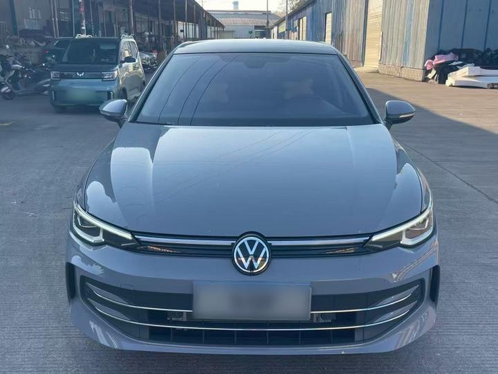 Golf 2026 300TSI Pro photo 2