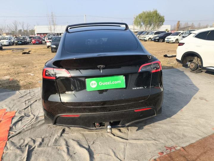 Model Y 2021 Long Range AWD photo 3