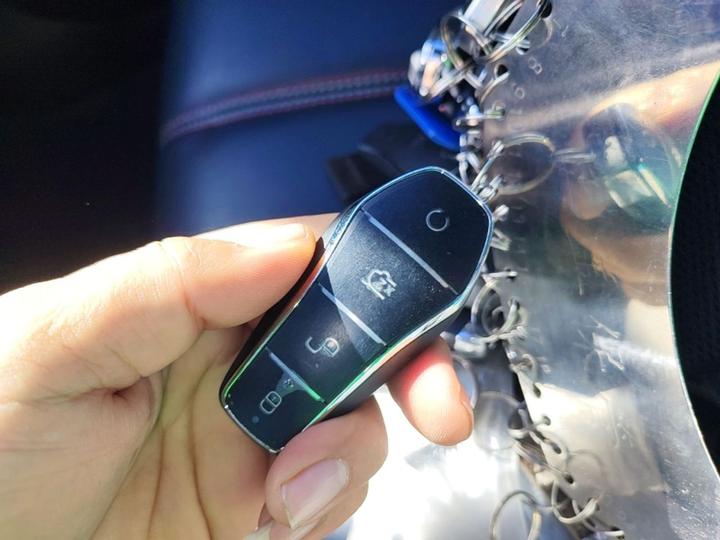 Qin PLUS 2021 EV 500KM Premium photo 8