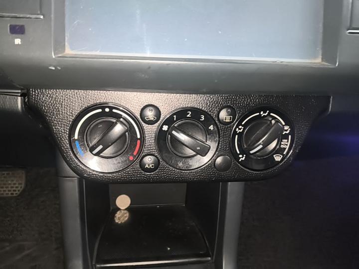 Swift 2013 1.5L AT 20 photo 8