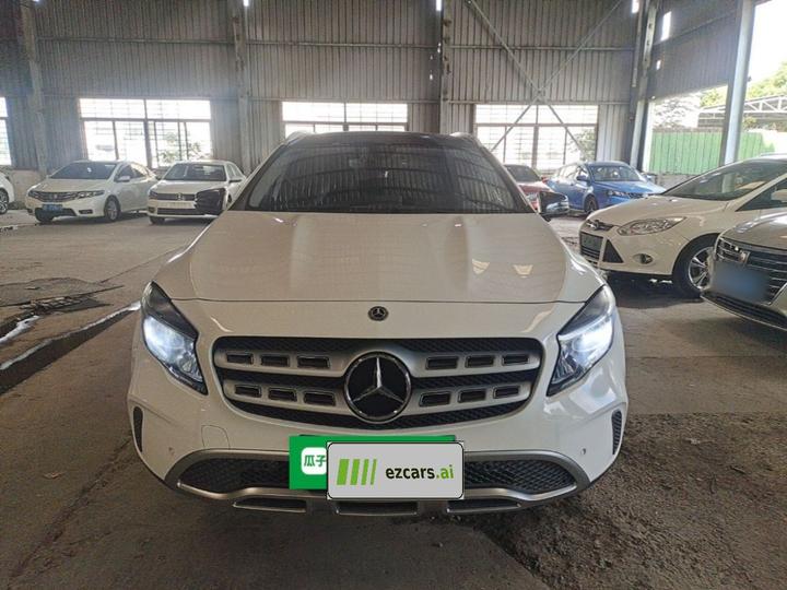 GLA 2018 GLA 200 Dynamic photo 2