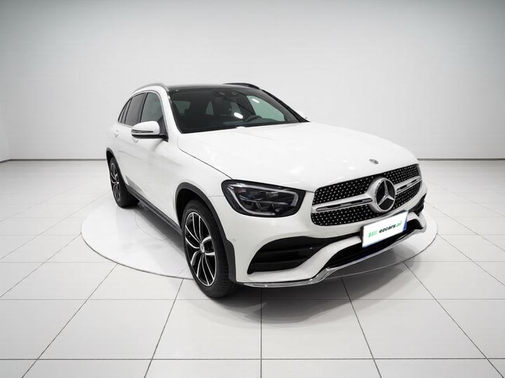 GLC 2021 GLC 260 L 4MATIC Luxury photo 3