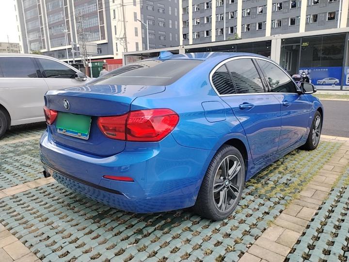 1 Series 2017 118i Sport photo 6
