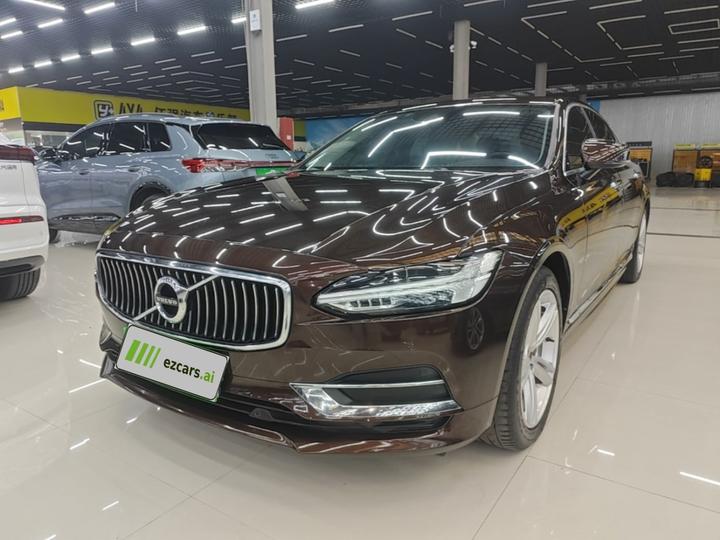 S90 2019 T4