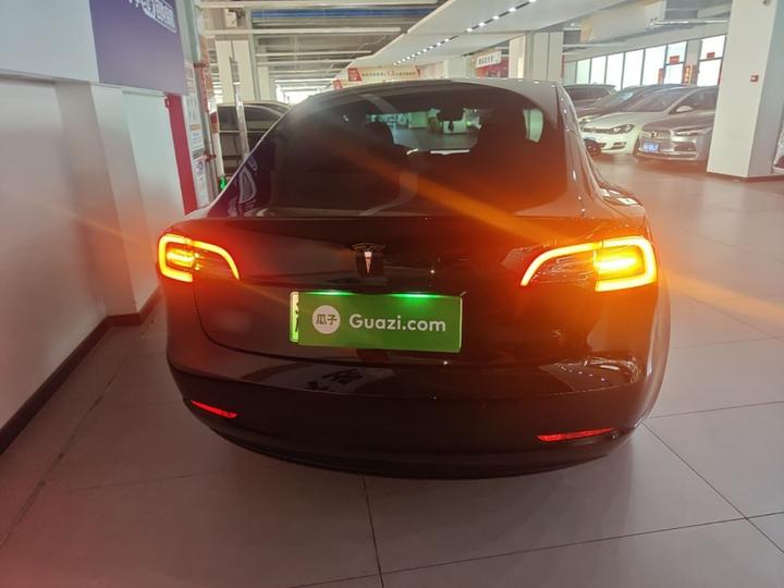 Model 3 2022 RWD photo 3