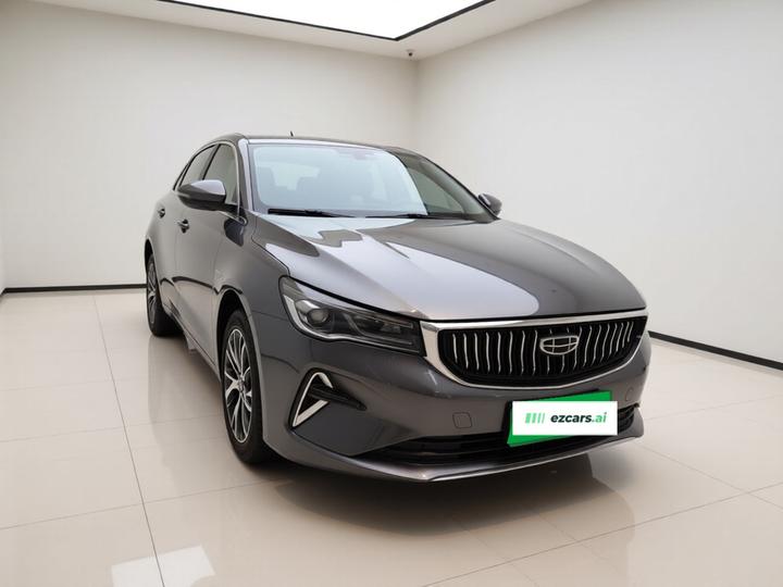 Emgrand 2023 4 Champion 1.5L MT Luxury photo 3