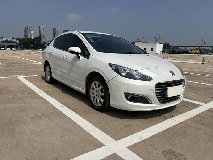 308 2014 Classic 1.6L AT photo 3