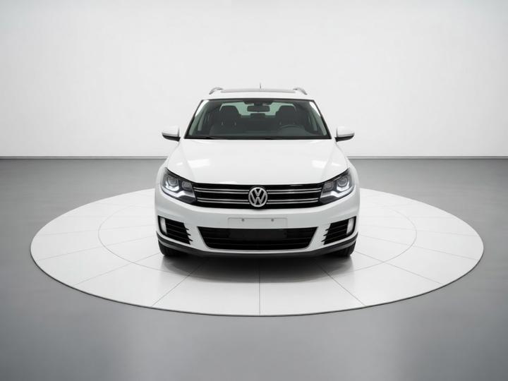 Tiguan 2015 1.8TSI AT RWD Comfort photo 2