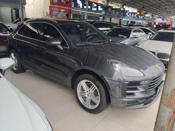2021 Macan 2.0T photo 3