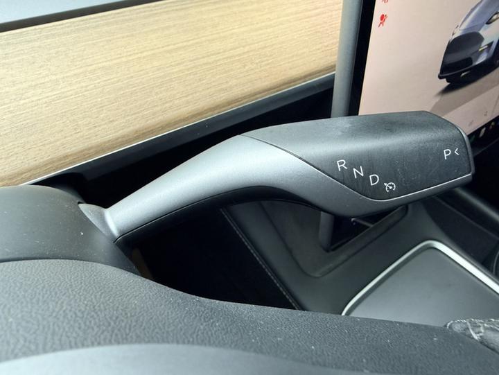 Model Y 2022 Facelift RWD photo 5