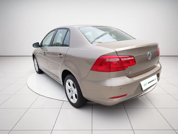 Bora 2014 1.6L MT Comfort photo 4