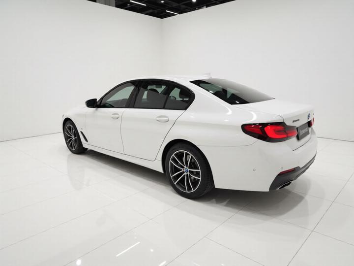 5 Series Imported 2022 Facelift 525i M Sport Package photo 4