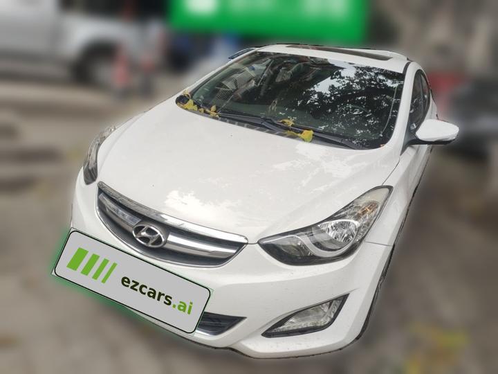 Elantra 2015 1.6L AT Leading