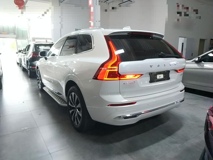 XC60 2024 B5 AWD Luxury photo 4