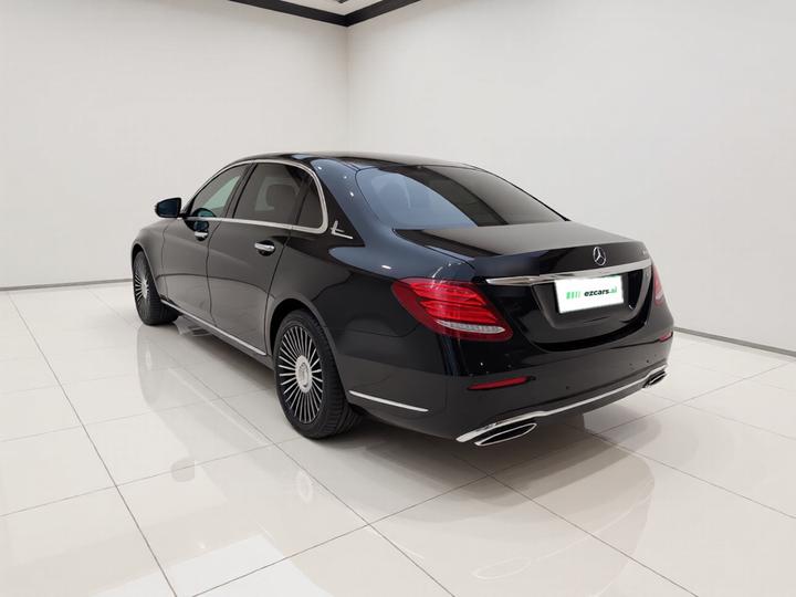 E-Class 2019 E 260 L 4MATIC photo 4