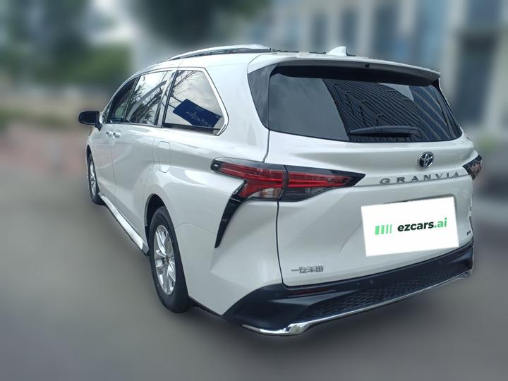 Granvia 2024 2.5L Hybrid Comfort photo 4