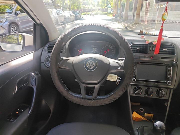 Polo 2014 1.4L MT photo 7