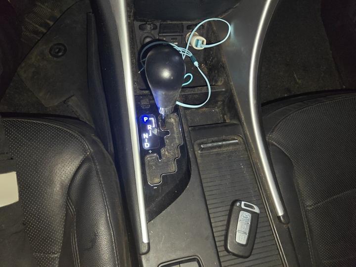Sonata 2015 Classic 2.0L AT Luxury photo 6