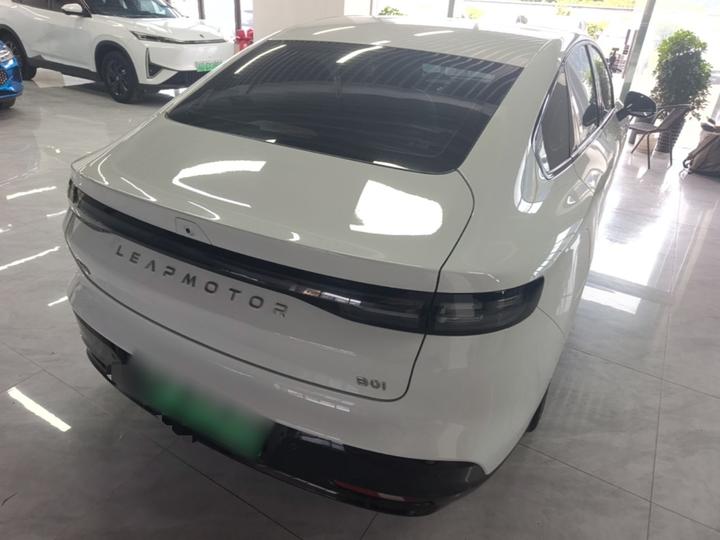 Leapmotor B01 2025 550 photo 4