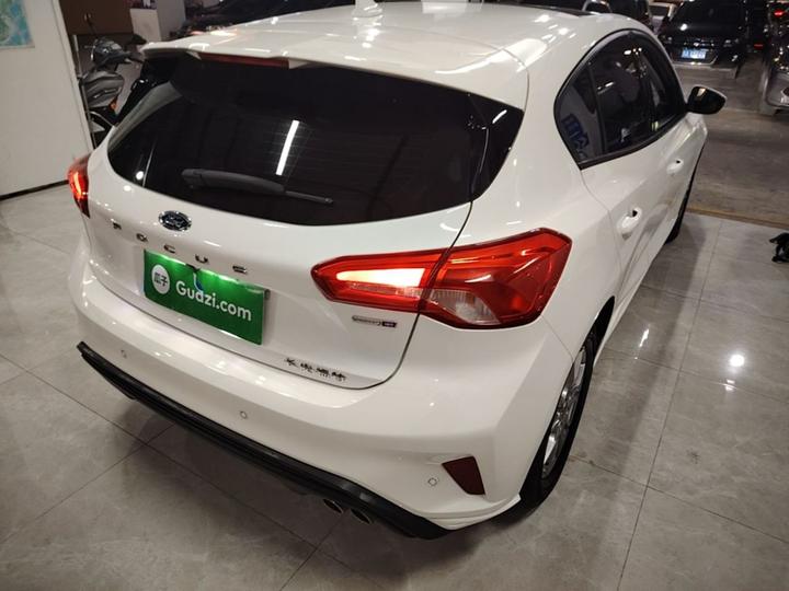 Focus 2021 Hatchback EcoBoost 180 AT photo 4