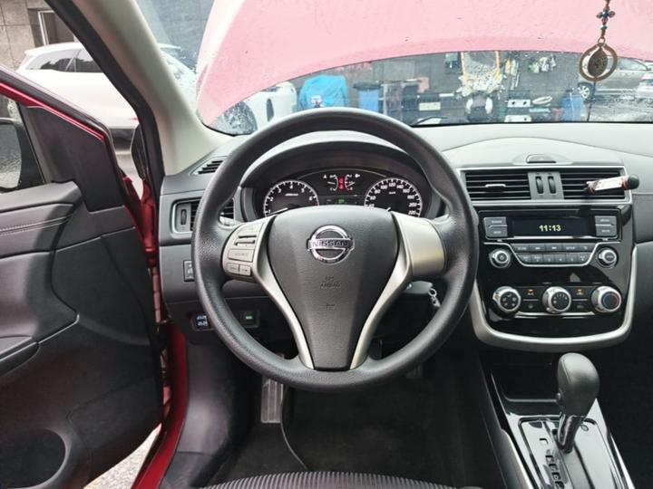 Tiida 2016 1.6L CVT photo 6