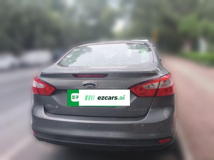 Focus 2012 Sedan 1.6L AT photo 3