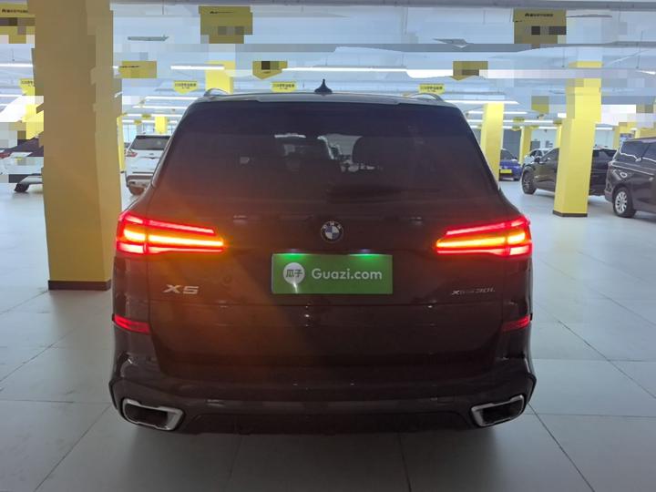 X5 2022 Facelift xDrive 30Li Exclusive M Sport Package photo 5