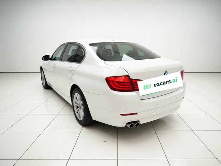 5 Series 2011 523Li Leading photo 4