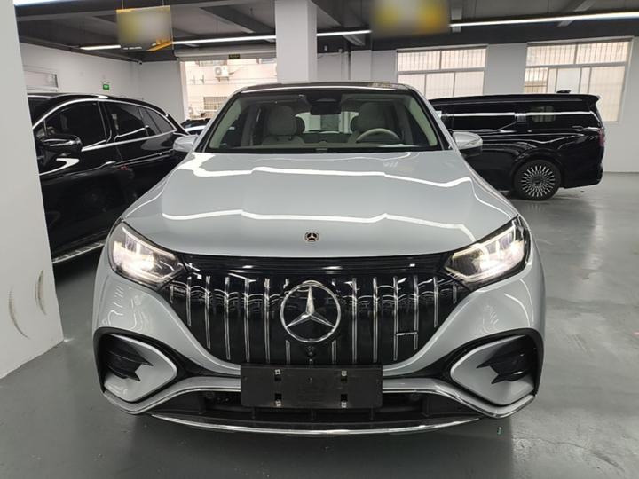 EQE SUV 2023 350 4MATIC photo 2