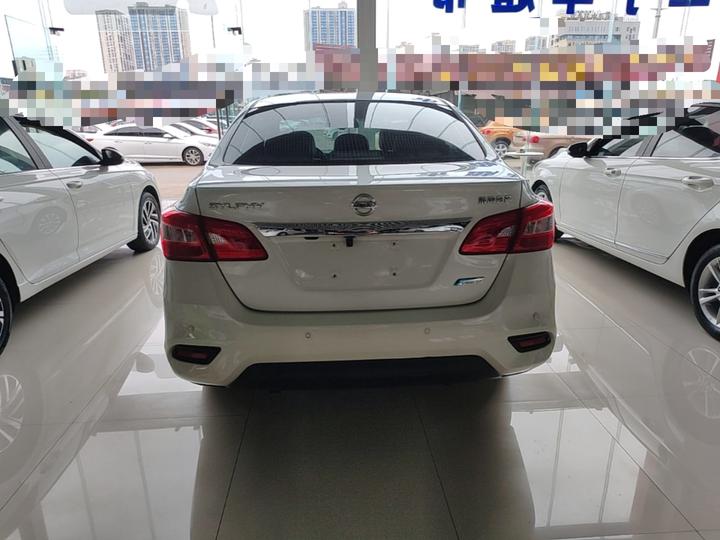 Sylphy 2018 1.6XV CVT Exclusive photo 5